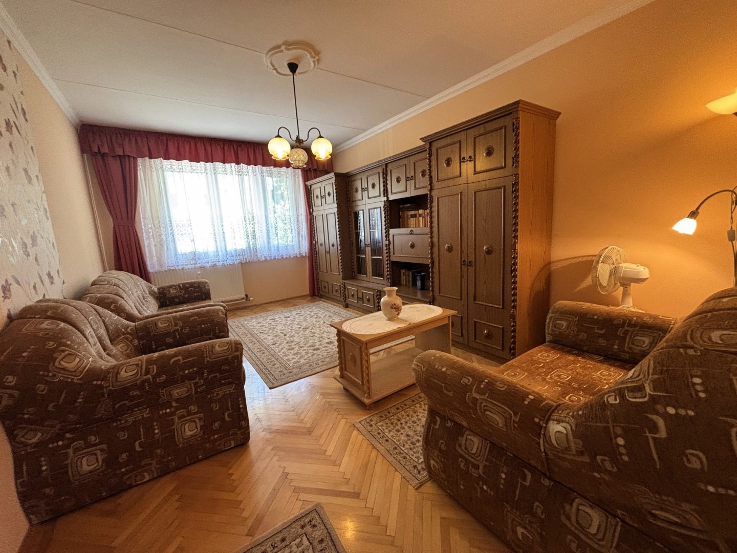 Panellakás · 2 hálószoba · 57 m² · 64.990.000 Ft
