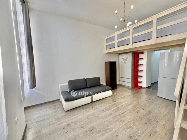 Eladó téglalakás, Budapesten, VIII. kerületben 43 M Ft, 1 szobás