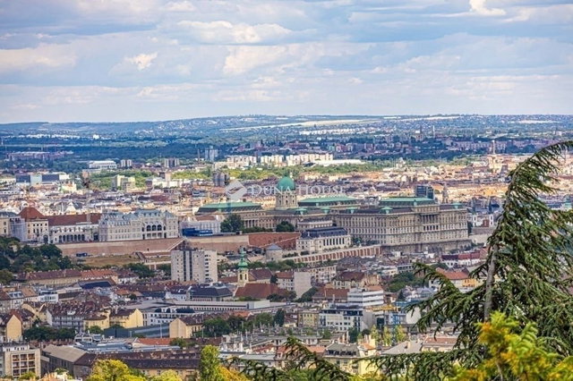 Eladó téglalakás, Budapesten, XII. kerületben 135 M Ft, 3 szobás