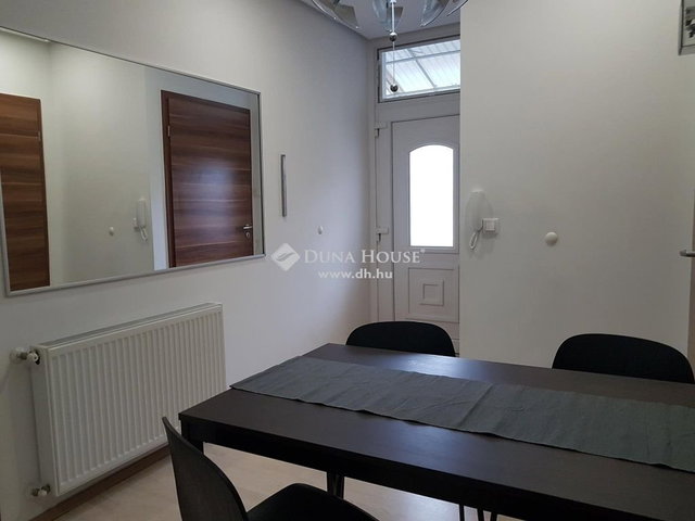 Eladó téglalakás, Budapesten, VIII. kerületben 85 M Ft, 3 szobás
