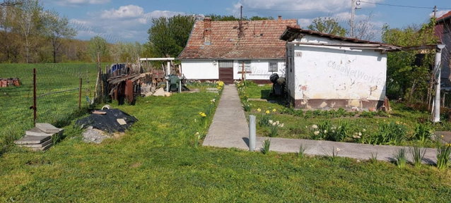 Eladó családi ház, Tószegen 8.65 M Ft, 2 szobás