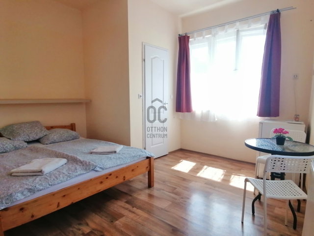Eladó családi ház, Zebegényben 140 M Ft, 7 szobás