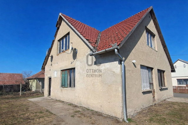 Eladó családi ház, Konyáron 24.7 M Ft, 4 szobás