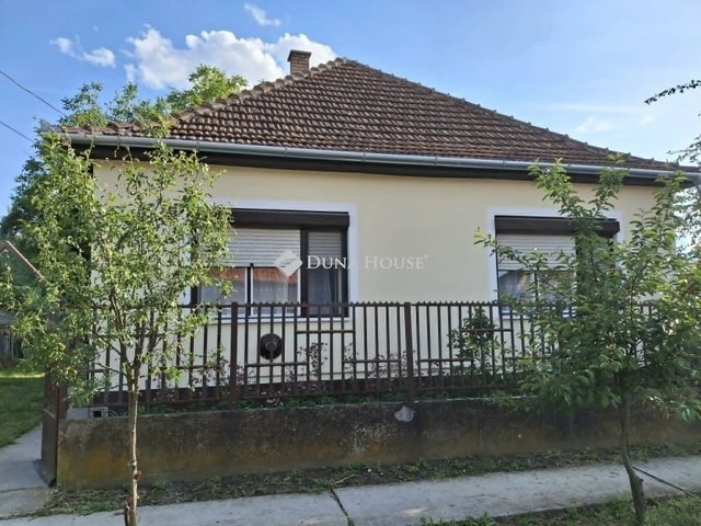 Eladó családi ház, Biharkeresztesen 26.9 M Ft, 2 szobás