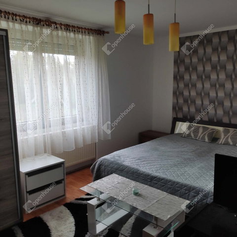 Eladó családi ház, Vönöckön 18.9 M Ft, 1 szobás