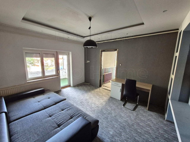 Eladó családi ház, Győrött 64 M Ft, 3 szobás