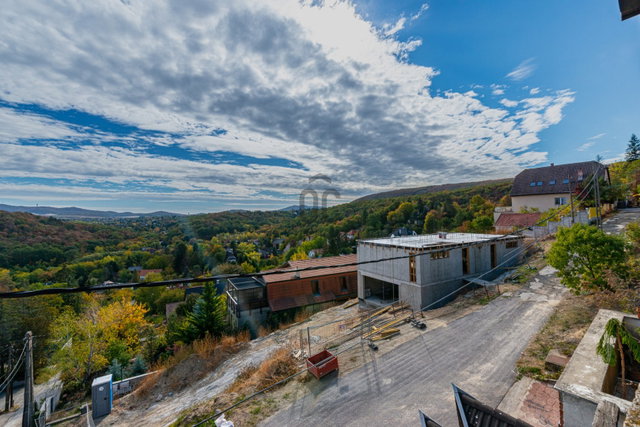 Eladó ikerház, Solymáron 125 M Ft, 4 szobás