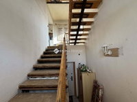 Eladó családi ház, Pécsett 59.5 M Ft, 8 szobás