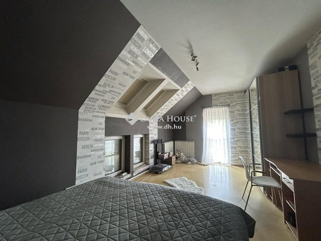 Eladó családi ház, Vecsésen 179.9 M Ft, 2 szobás
