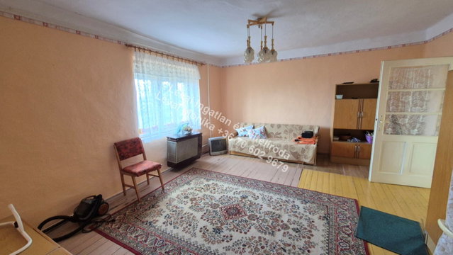 Eladó családi ház, Újkígyóson 9.9 M Ft, 2 szobás
