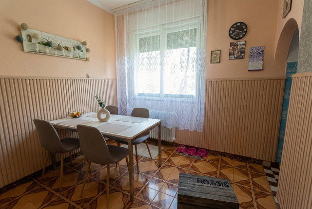 Eladó családi ház, Érden, Radnai utcában 90 M Ft, 3 szobás