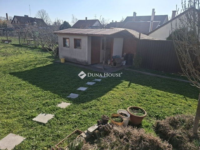 Eladó családi ház, Szegeden 155 M Ft, 4 szobás