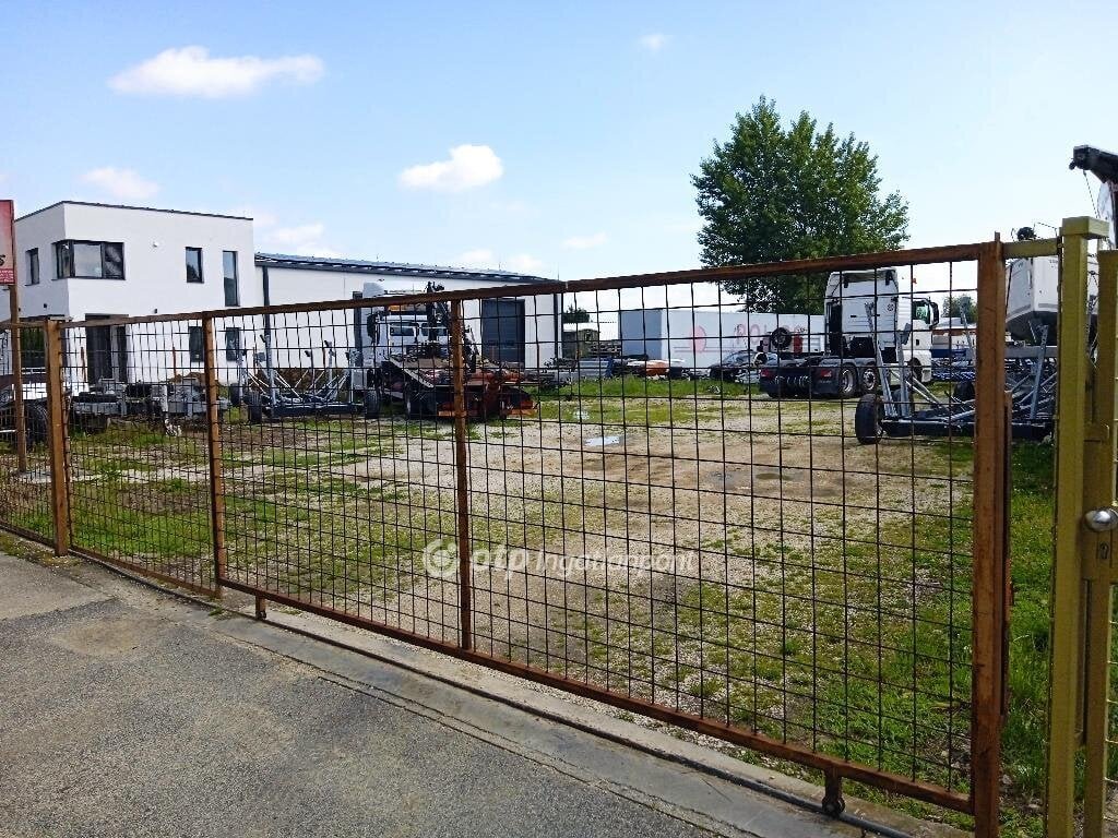1250m² · 79.500.000 ft
