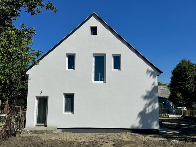 Eladó családi ház, Siófokon 79.9 M Ft, 3 szobás