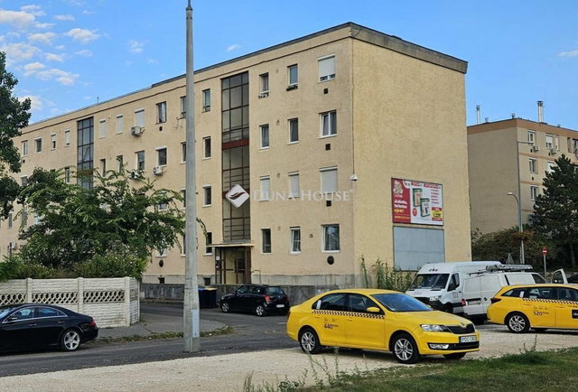Eladó téglalakás, XX. kerületben, Kossuth Lajos utcában