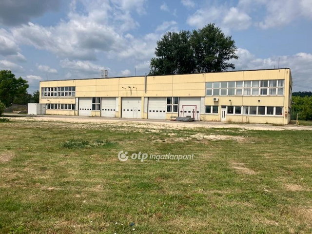 Eladó ipari ingatlan, Zsámbékon 850 M Ft / költözzbe.hu