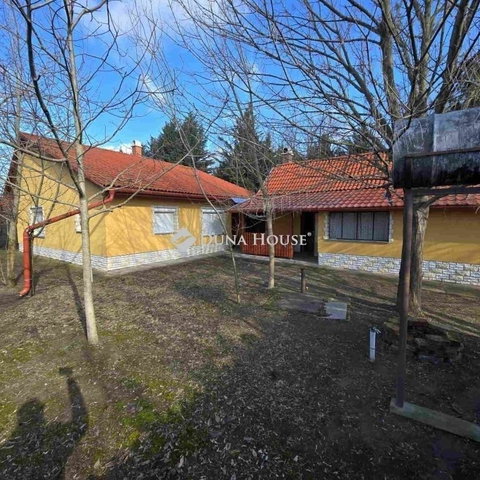 Eladó családi ház, Kecskeméten 49.9 M Ft, 2 szobás