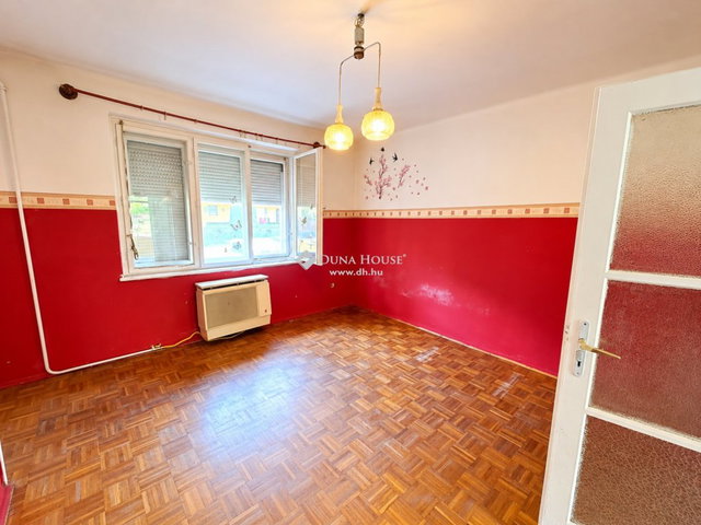 Eladó téglalakás, Kecskeméten 25.9 M Ft, 2 szobás