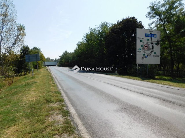 Eladó ipari ingatlan, Lajosmizsén 230 M Ft / költözzbe.hu