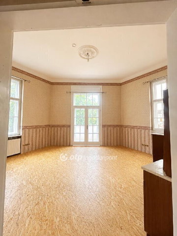 Eladó téglalakás, Egerben 85 M Ft, 3 szobás