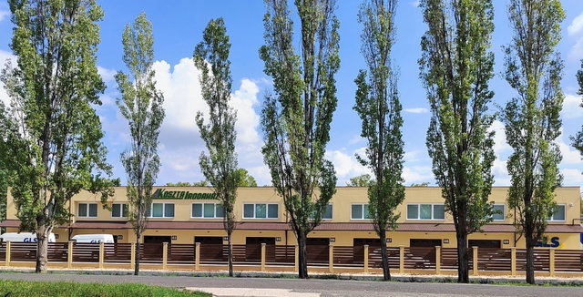 Kiadó iroda, Szolnokon, Keszeg utcában 76 E Ft / hó, 1 szobás