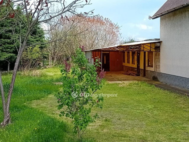 Eladó családi ház, Domoszlón 4.9 M Ft, 3 szobás
