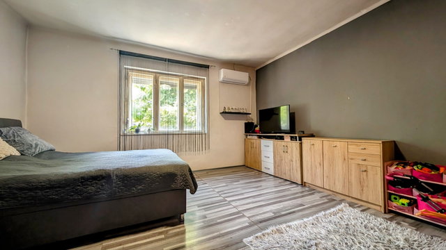 Eladó családi ház, Kecskeméten 37 M Ft, 2 szobás
