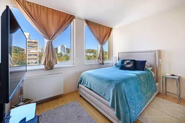 Eladó téglalakás, Budapesten, II. kerületben 219 M Ft, 5 szobás