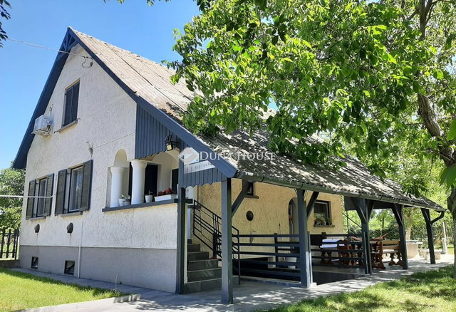 Eladó családi ház, Cserkeszőlőn 65 M Ft, 3 szobás