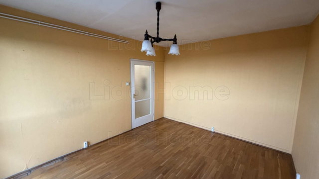 Eladó nyaraló, Siófokon 48 M Ft, 2 szobás / költözzbe.hu