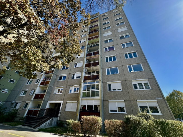 Eladó panellakás, Dunakeszin 65.9 M Ft, 3 szobás