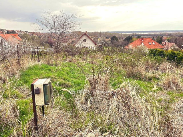 Eladó telek, Sukorón 33 M Ft / költözzbe.hu