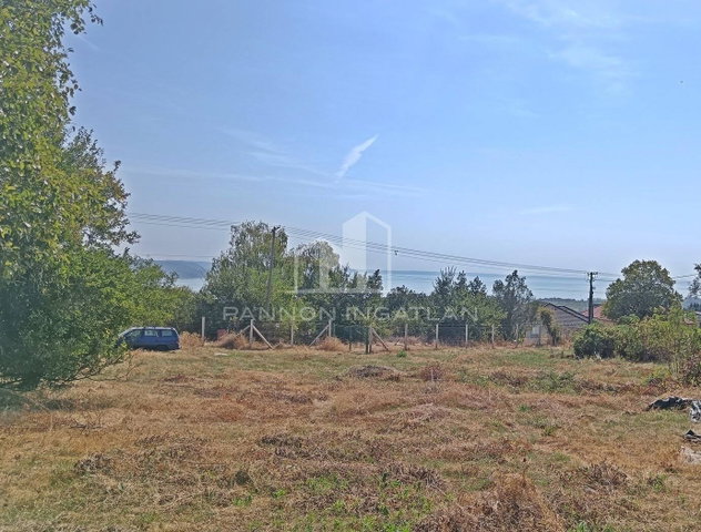 Eladó mezogazdasagi ingatlan, Balatonalmádiban 69 M Ft