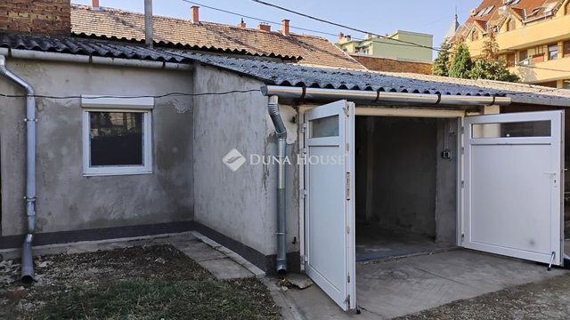 Eladó ipari ingatlan, Kaposváron, Fő utcában 5.4 M Ft