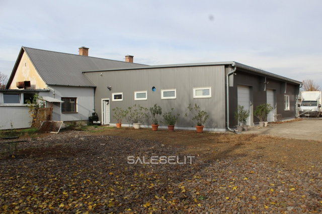Eladó ipari ingatlan, Hajdúszoboszlón 350 M Ft