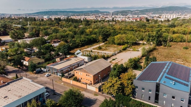 Eladó ipari ingatlan, Budapesten, XIV. kerületben 475 M Ft