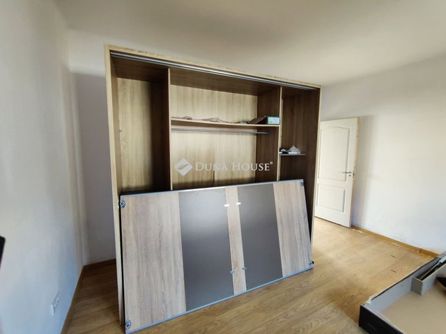 Kiadó családi ház, albérlet, Monoron 260 E Ft / hó, 3 szobás