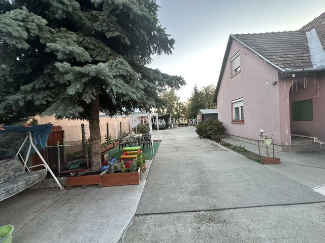 Eladó családi ház, Üllőn 154.9 M Ft, 4 szobás