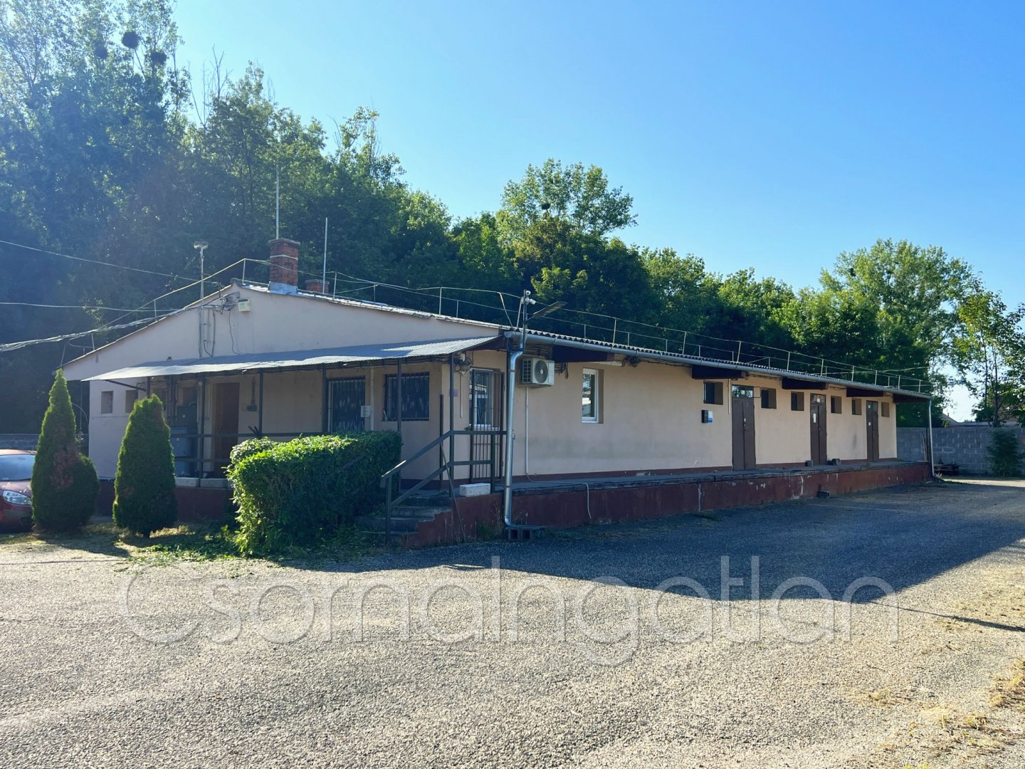 Ipari · 180 m² · 179.000 Ft
