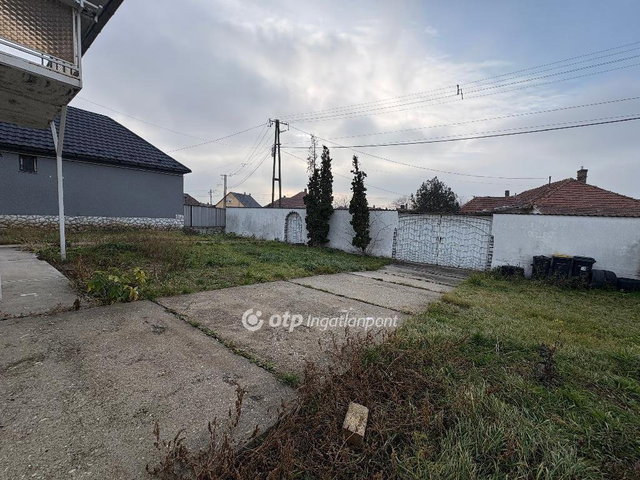 Eladó családi ház, Mezőkövesden 28 M Ft, 4 szobás