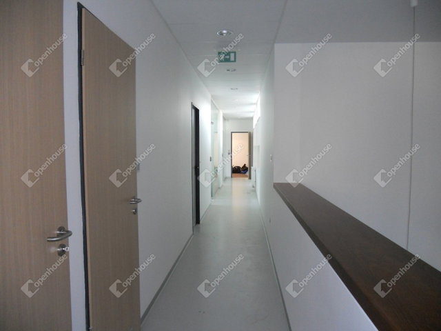 Eladó ipari ingatlan, Tatabányán 400 M Ft / költözzbe.hu