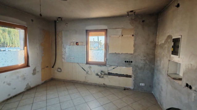 Eladó családi ház, Merenyén 49.99 M Ft, 7 szobás