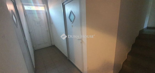 Eladó üzlethelyiség, Dunaharasztin 39.9 M Ft