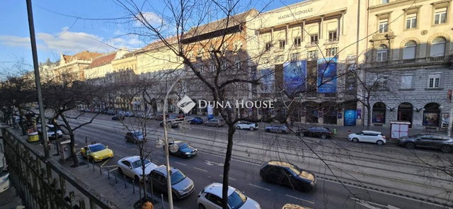 Eladó téglalakás, Budapesten, VII. kerületben 89.9 M Ft