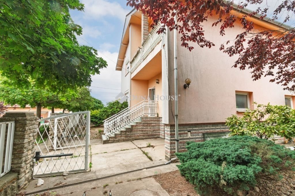Családi ház · 5 hálószoba · 211 m² · 139.990.000 Ft