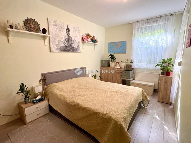 Eladó téglalakás, Budapesten, III. kerületben, Nánási úton