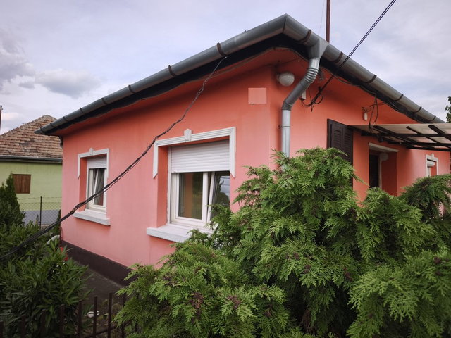 Eladó családi ház, Üllőn 54 M Ft, 2 szobás