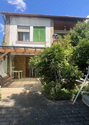 Eladó nyaraló, Keszthelyen 45 M Ft, 3 szobás