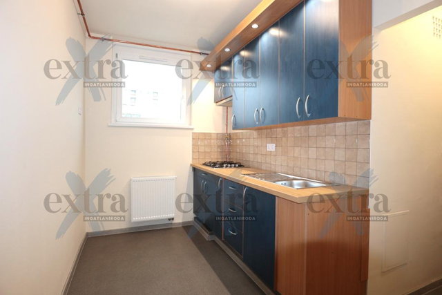 Kiadó téglalakás, albérlet, Szegeden 175 E Ft / hó, 2 szobás