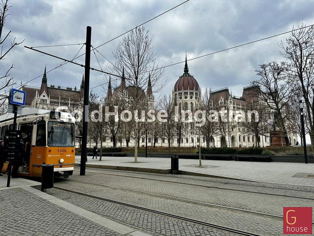 Eladó téglalakás, Budapesten, V. kerületben 117 M Ft, 1+1 szobás